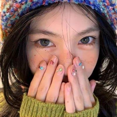 青年的椅子